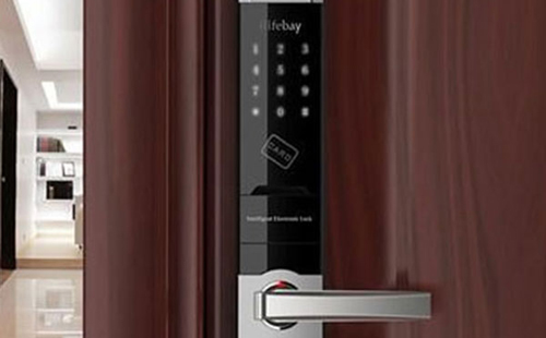 建华24小时上门开锁公司