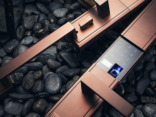 建华24小时上门开锁公司